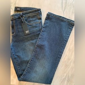NWT- KUT from the Kloth Karen Baby Bootcut Jeans- Size 8s